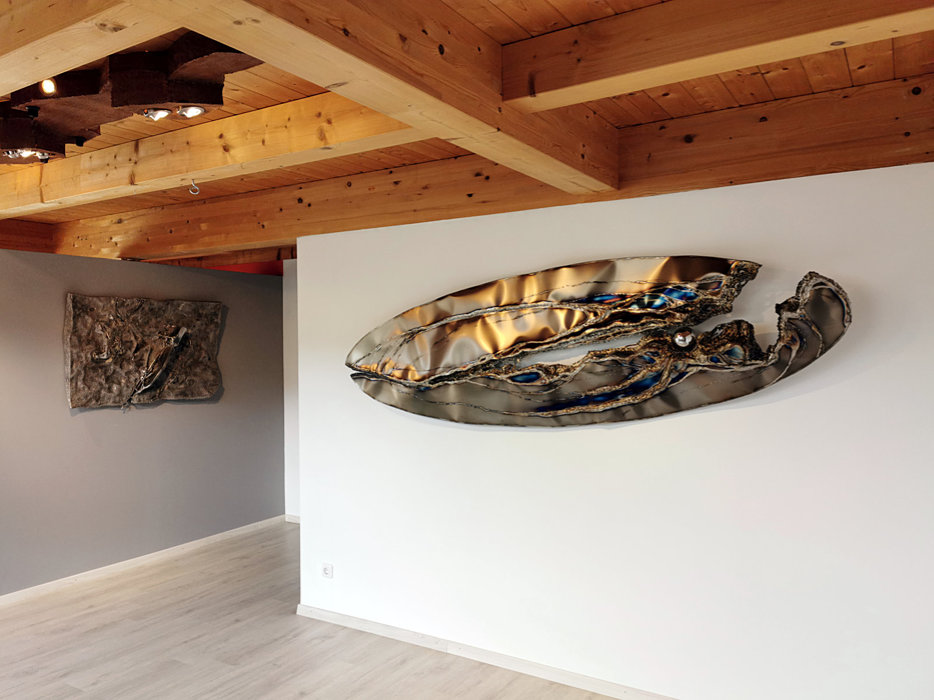 Extravagant Art of Metal, Wall Object in Oval Form